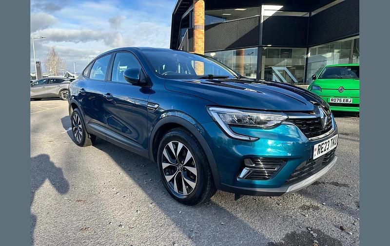 Zanzibar blue Used 2023 Renault Arkana Evolution SUV | £14,299 (Fair price) - Image 1/4