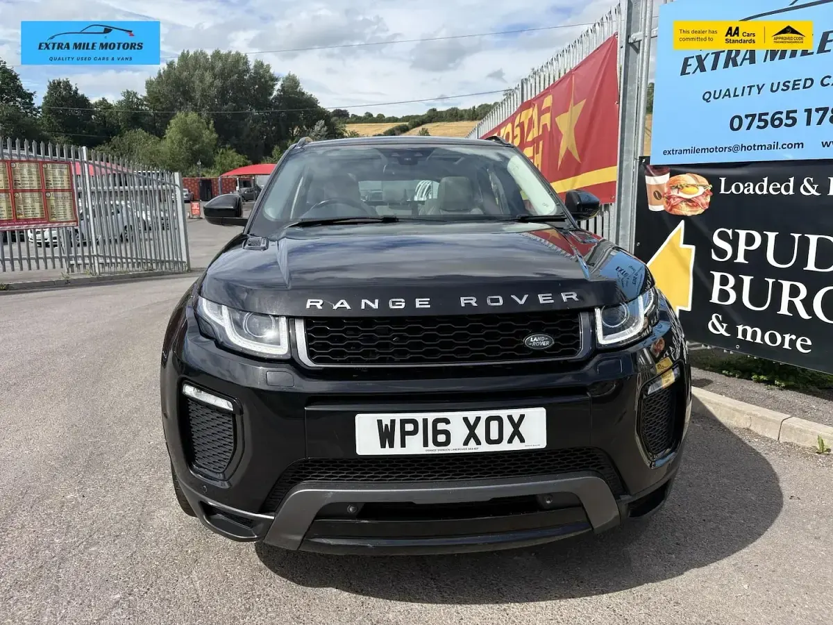 Used Land Rover Range Rover evoque HSE Dynamic 178 HP (130 kW) 2016 Black Estate