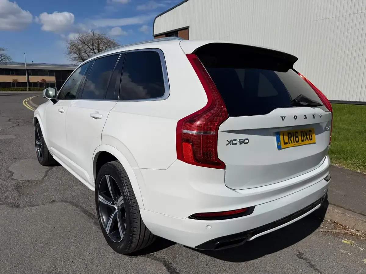 Used Volvo XC90 R-Design 2016 White SUV
