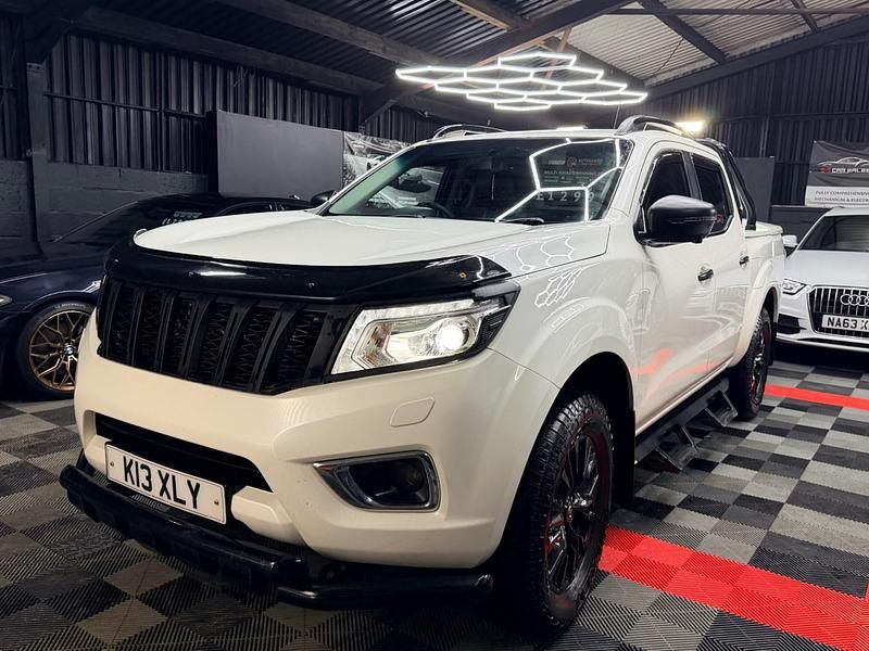 Used Nissan Navara 2018 White Pickup