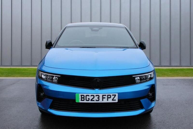 Blue Used 2023 Vauxhall Astra Hatchback | £21,995 (Good price) - Image 1/4