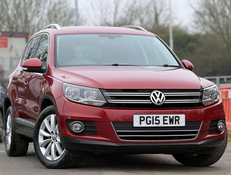 Used VW Tiguan Match 150 HP (110 kW) 2015 Red SUV