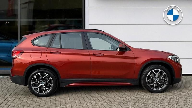Used BMW X1 Sport Line 192 HP (141 kW) 2022 Orange SUV