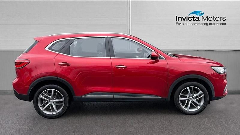 Used MG HS Excite 162 HP (119 kW) 2023 Red SUV