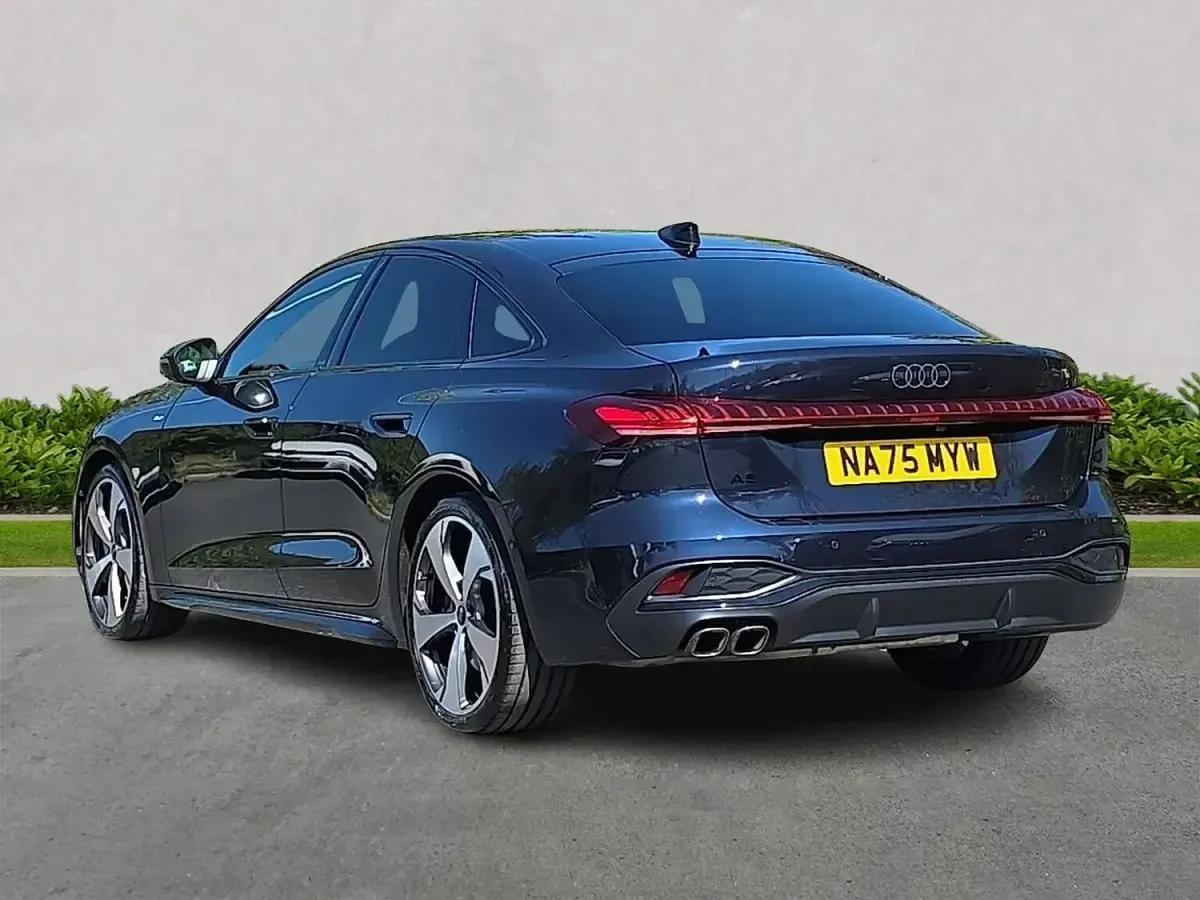 Used Audi A5 Advanced 204 HP (150 kW) 2025 Blue Sedan