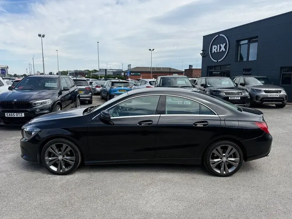 Used Mercedes CLA180 122 HP (89 kW) 2013 Black Coupe