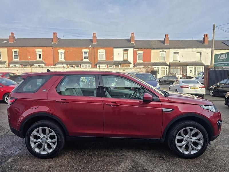 Second-hand Land Rover Discovery Sport HSE 180 CP (132 kW) 2015 Roșu SUV
