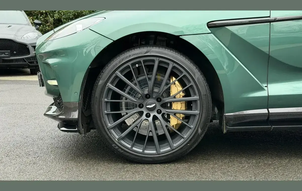 Usado Aston Martin DBX 707 697 CV (512 kW) 2023 Verde SUV