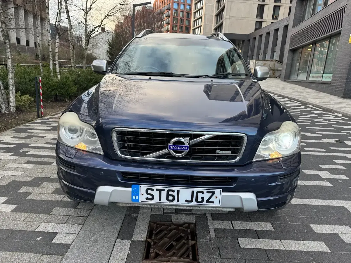 Used Volvo XC90 R-Design 200 HP (147 kW) 2012 Blue SUV