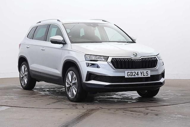 Brilliant silver metallic Used 2024 Skoda Karoq SE L SUV | £22,650 (A bit pricey) - Image 1/4