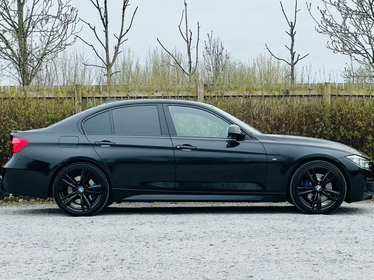 Usado BMW 320 M Sport 2016 Negro Berlina