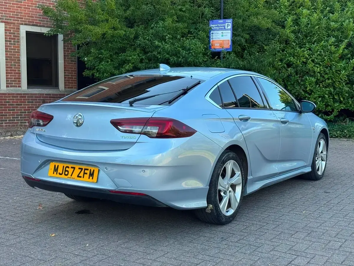 Used Vauxhall Insignia SRi 2017 Silver Hatchback