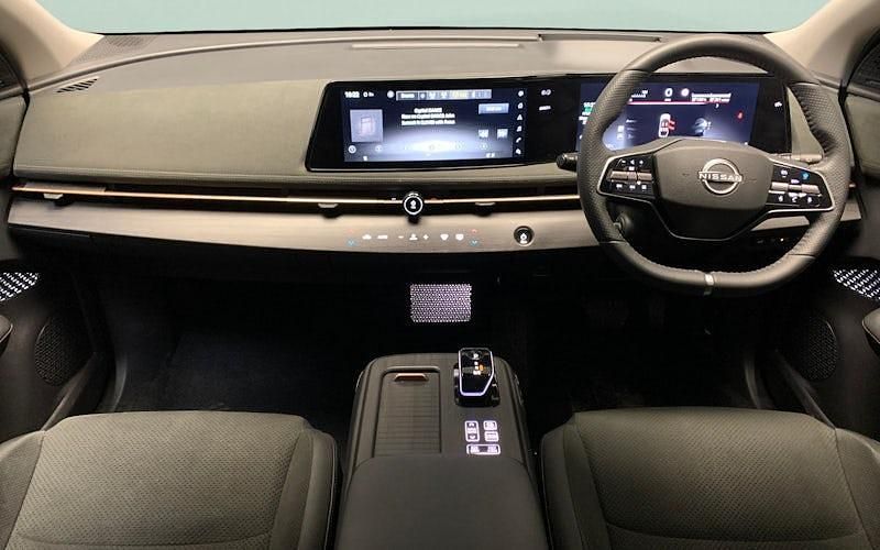 Used 2025 Nissan Ariya Evolve SUV | £24,810 (Good price) - Image 1/2