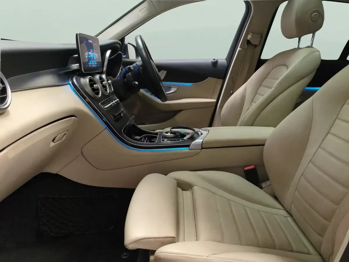 Used Mercedes GLC250 Premium Plus 2017 Blue SUV