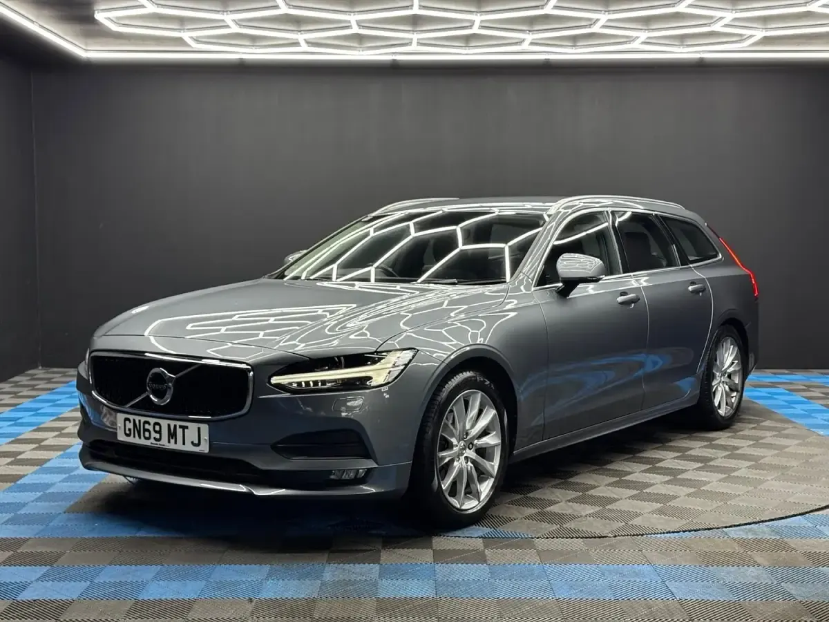 Used Volvo V90 Momentum 2019 Grey Estate