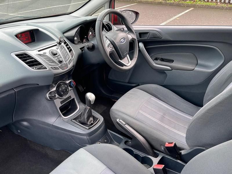 Used Ford Fiesta Style 2009 Red Hatchback