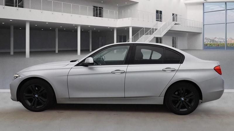 Used BMW 316 Sport Line 116 HP (85 kW) 2014 Silver Sedan