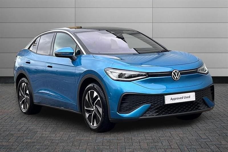 Costa azul with black roof Used 2025 VW ID.5 Pro SUV | £27,195 (Good price) - Image 1/3