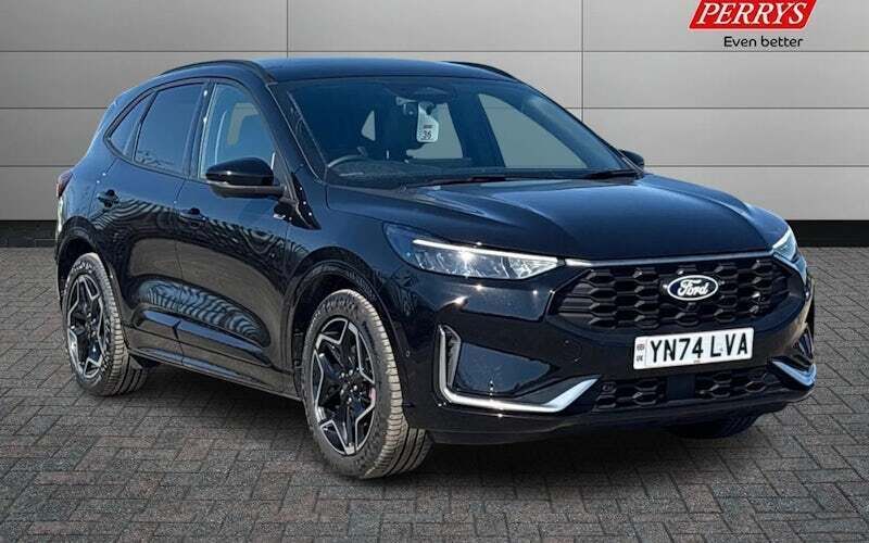 Used 2025 Ford Kuga ST-Line X SUV | £29,900 (Expensive) - Image 1/4
