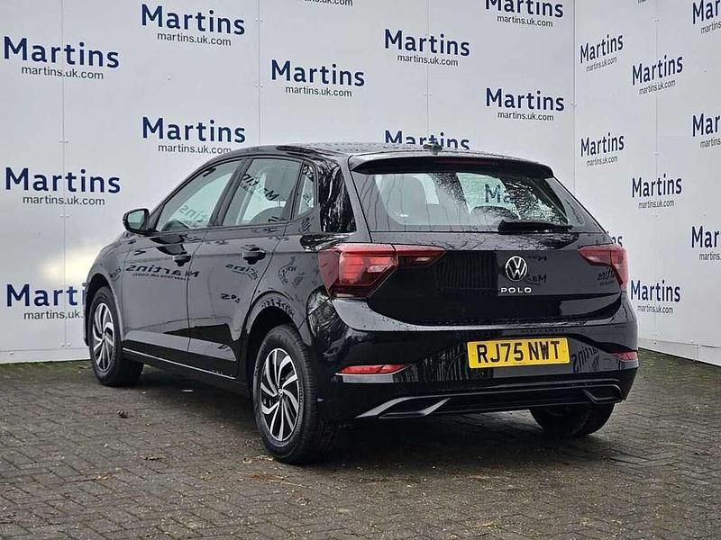 Used VW Polo Life 95 HP (69 kW) 2025 Black Hatchback
