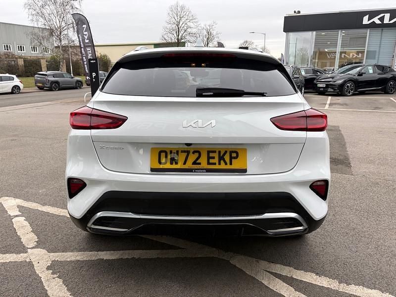 Used Kia XCeed 2023 White SUV