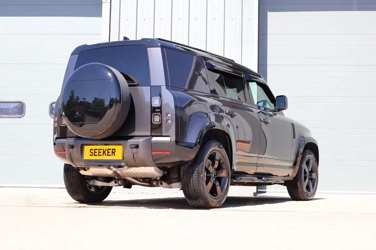 New Land Rover Defender HSE Dynamic 2026 Grey SUV