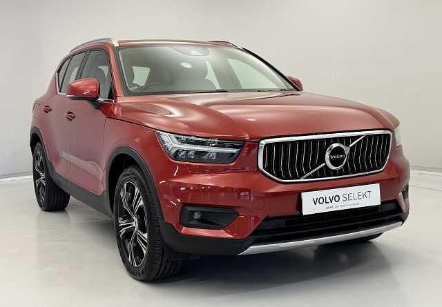 Used 2022 Volvo XC40 Inscription SUV | £24,950 (Fair price) - Image 1/4