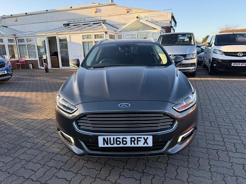 Used Ford Mondeo Titanium 180 HP (132 kW) 2016 Grey Estate