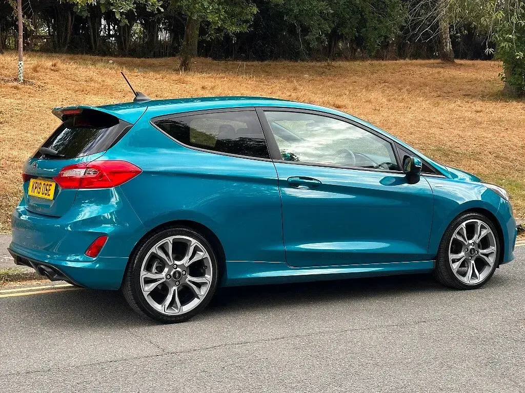 Used Ford Fiesta ST-Line 140 HP (102 kW) 2019 Antigua blue metallic Hatchback