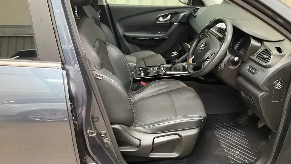 Usado Renault Kadjar Iconic 2019 Gris SUV