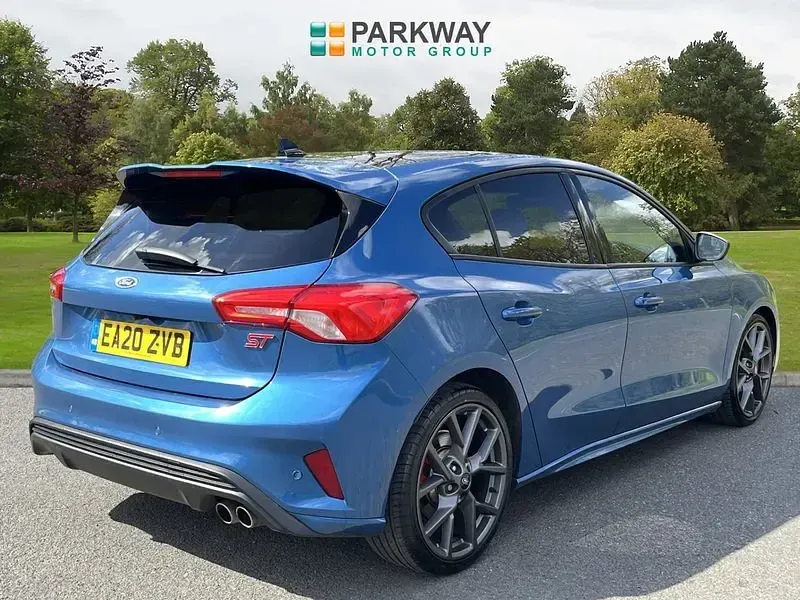 Used Ford Focus ST 190 HP (139 kW) 2020 Blue Hatchback