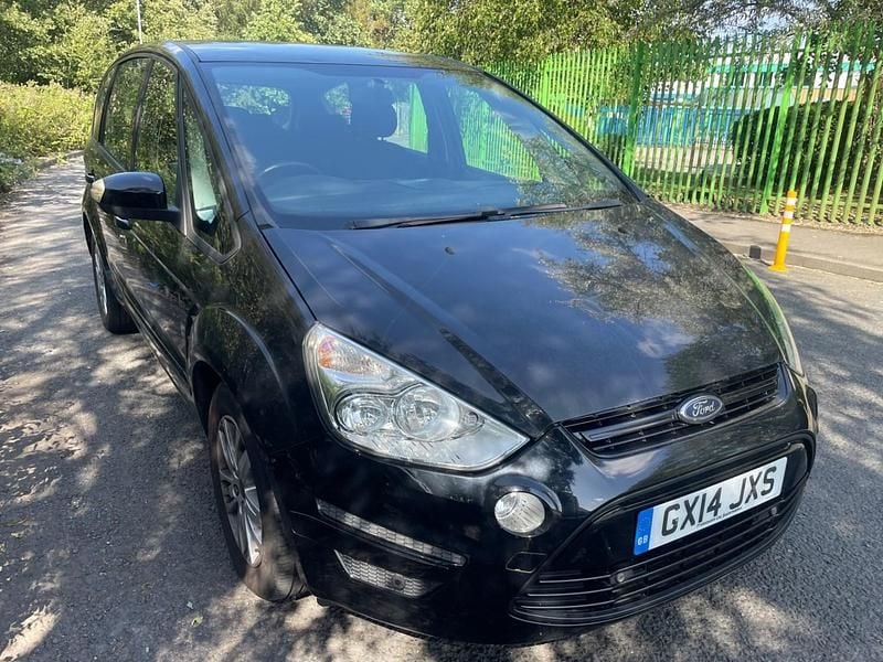 Black Used 2014 Ford S-MAX Zetec MPV | £5,990 - Image 1/4