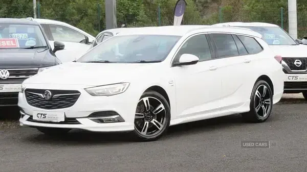 Used Vauxhall Insignia SRi 167 HP (122 kW) 2017 White Estate