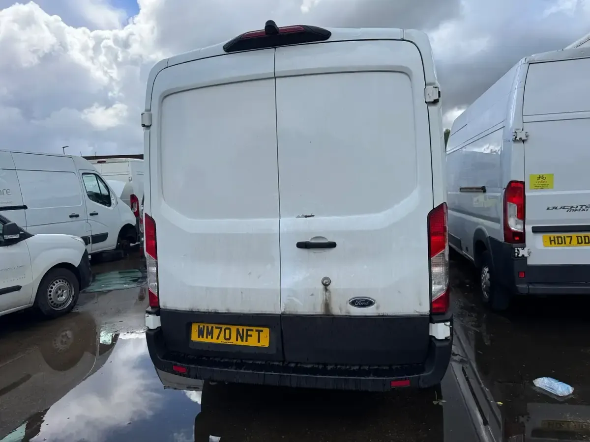 Used Ford Transit 130 HP (95 kW) 2021 White Van
