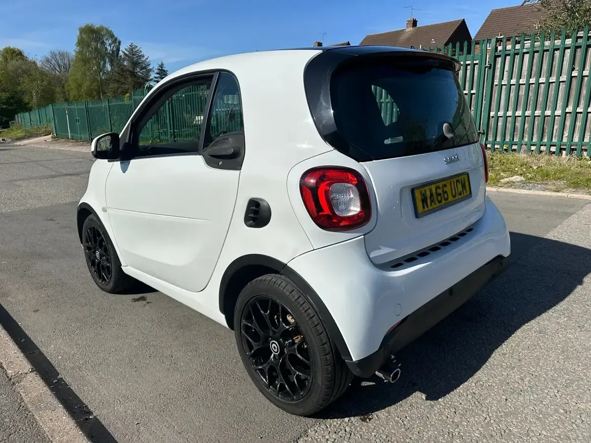 Used Smart ForTwo Coupé 2016 White Coupe