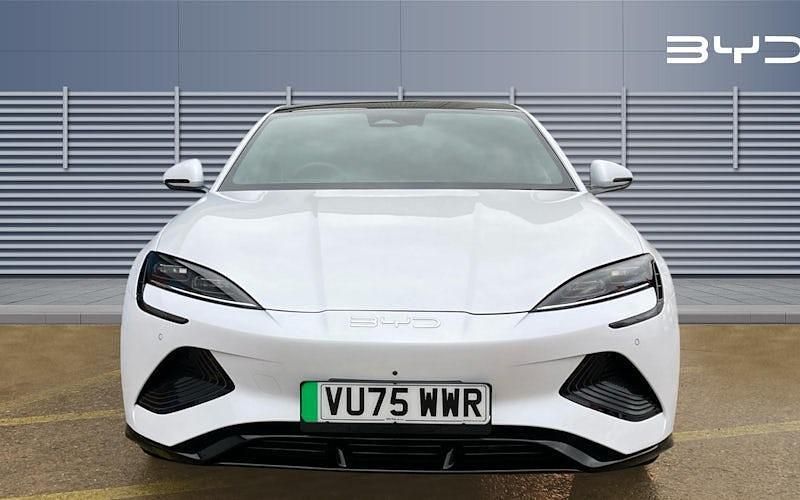 Used BYD Seal 389 kW (530 HP) 2025 White Sedan