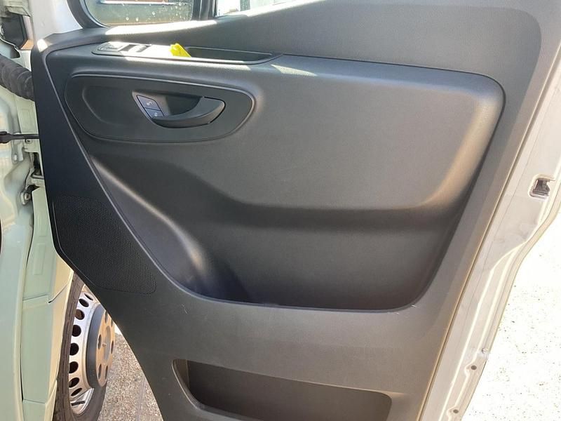 Begagnad Mercedes Sprinter 2019 Silver Van