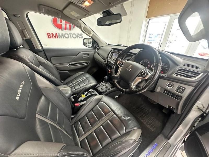 Used Mitsubishi L200 178 HP (130 kW) 2017 Silver Pickup