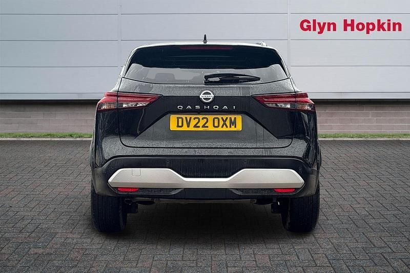 Used Nissan Qashqai N-Connecta 158 HP (116 kW) 2022 Black SUV