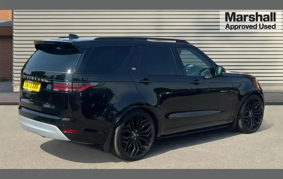 Used Land Rover Discovery 300 HP (220 kW) 2023 Black SUV