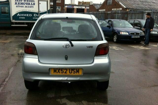 Used Toyota Yaris 74 HP (54 kW) 2002 Hatchback