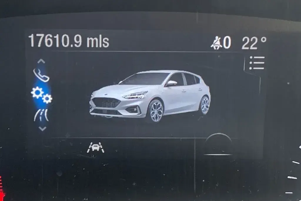 Used Ford Focus ST-Line 125 HP (91 kW) 2020 Red Hatchback