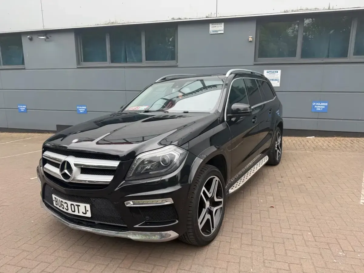Käytetty Mercedes GL350 AMG 2013 Musta Katumaasturi