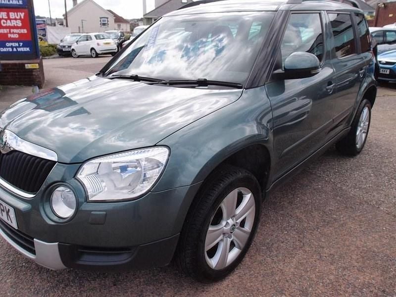 Green Used 2012 Skoda Yeti SE SUV | £6,995 (A bit pricey) - Image 1/4