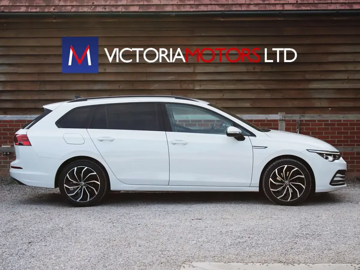 Used VW Golf VIII Style 2024 White Estate