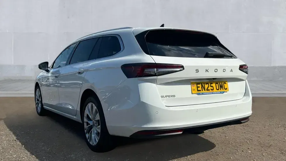Used Skoda Superb SE L 150 HP (110 kW) 2025 Pure white