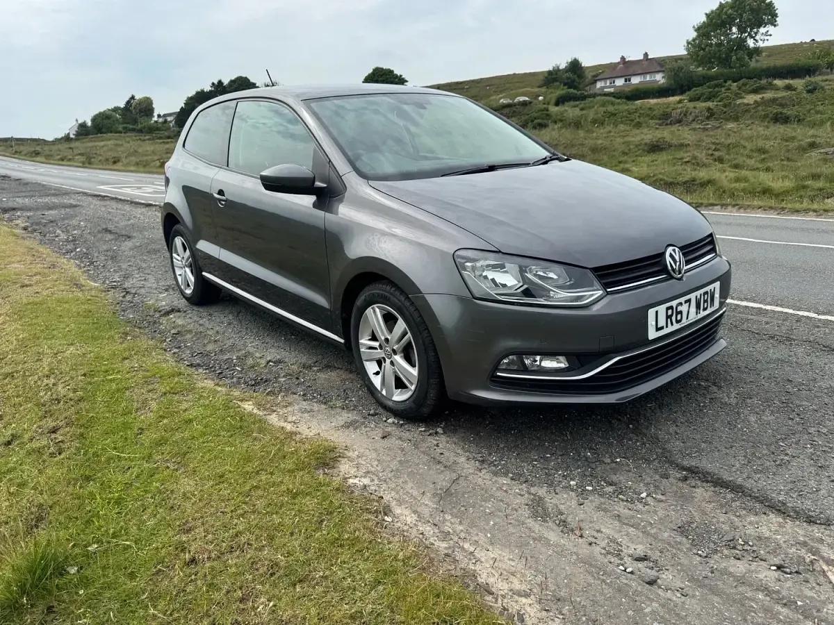 Used VW Polo Edition 90 HP (66 kW) 2017 Grey Hatchback