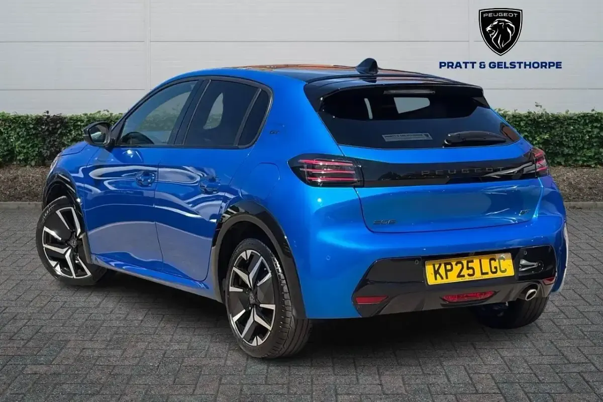 Used Peugeot 208 GT 99 HP (72 kW) 2025 Blue Hatchback