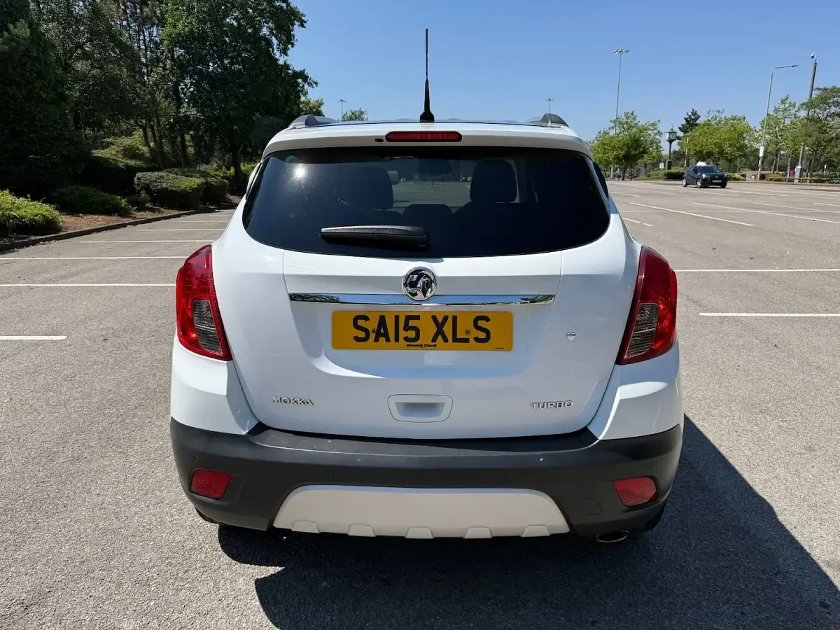Used Vauxhall Mokka Edition 140 HP (102 kW) 2015 White SUV