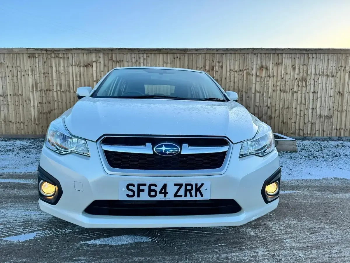 Used Subaru Impreza 114 HP (83 kW) 2014 White Hatchback